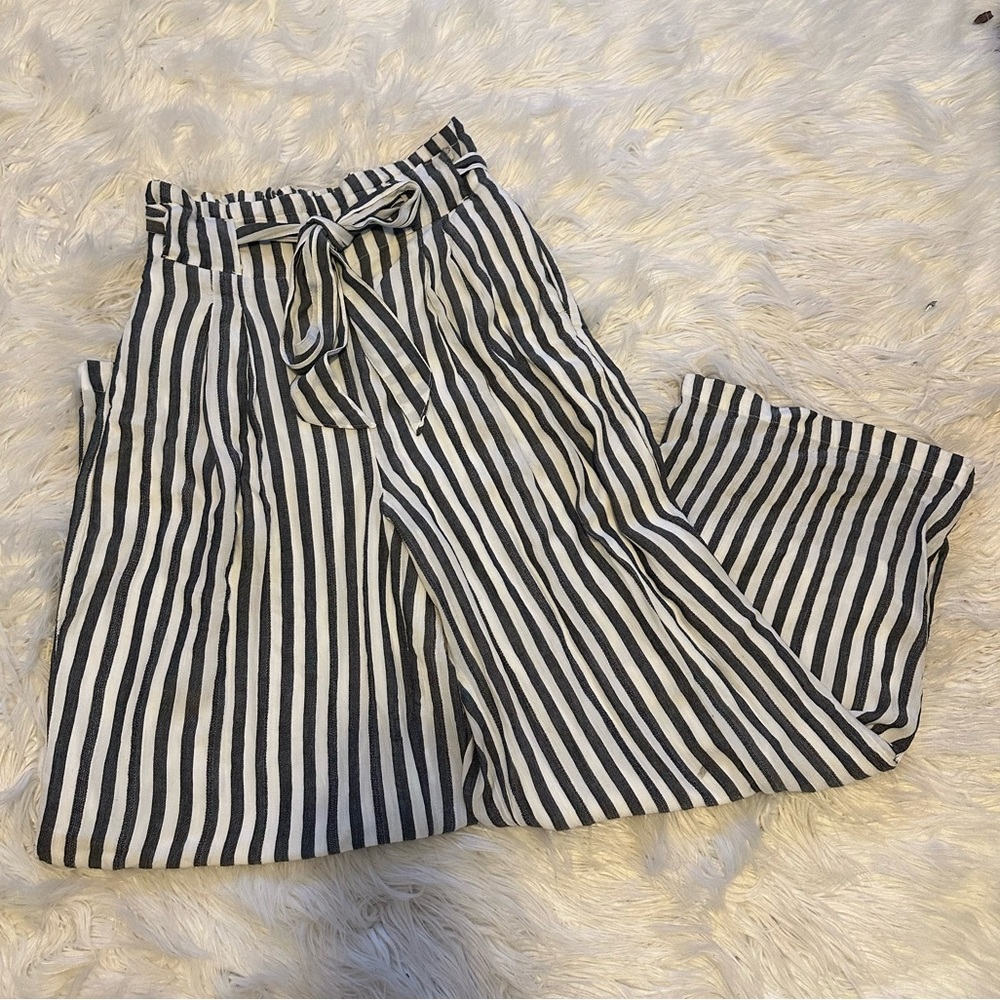 American Eagle Striped Pants